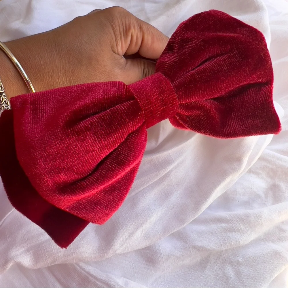 Red Velvet Bow Headband hair Accessories Acrylic Hair Claw NWOT